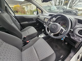 WHITE 2014 TOYOTA YARIS 1.3 VVT-I CVT - Photo 13