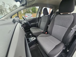 WHITE 2014 TOYOTA YARIS 1.3 VVT-I CVT - Photo 15