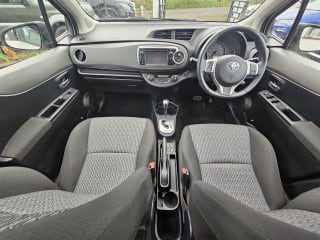 WHITE 2014 TOYOTA YARIS 1.3 VVT-I CVT - Photo 17