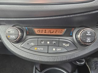 WHITE 2014 TOYOTA YARIS 1.3 VVT-I CVT - Photo 24