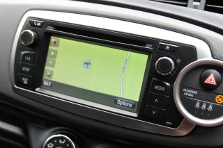 RED 2013 TOYOTA YARIS TR VVT-I - Photo 2