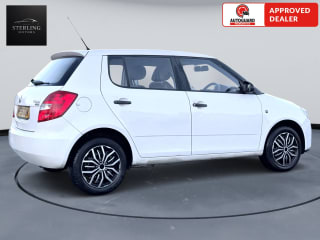 White 2009 Skoda Fabia - Photo 10