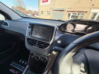 BLACK 2014 Peugeot 2008 - Photo 16