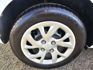 WHITE 2018 HYUNDAI i10  - Photo 12