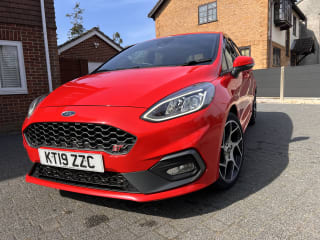 RED 2019 FORD FIESTA ST-2 1.5 Turbo - Photo 5