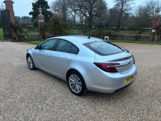 SILVER 2017 VAUXHALL INSIGNIA DESIGN NAV S/S - Mobile Upload