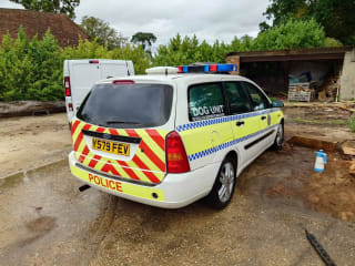 WHITE 2001 FORD FOCUS ZETEC - Photo 2