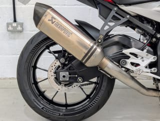RED 2014 BMW S 1000 R - Photo 8