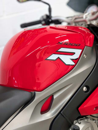 RED 2014 BMW S 1000 R - Photo 9