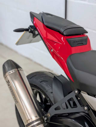 RED 2014 BMW S 1000 R - Photo 10
