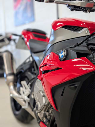 RED 2014 BMW S 1000 R - Photo 11