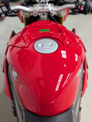 RED 2014 BMW S 1000 R - Photo 17