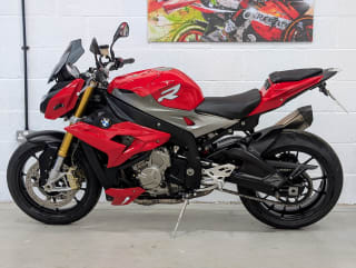 RED 2014 BMW S 1000 R - Photo 22