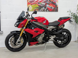RED 2014 BMW S 1000 R - Photo 23