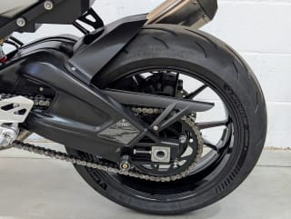 RED 2014 BMW S 1000 R - Photo 27