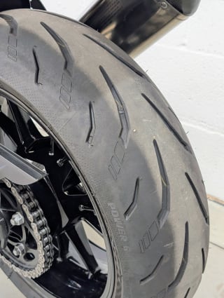 RED 2014 BMW S 1000 R - Photo 32