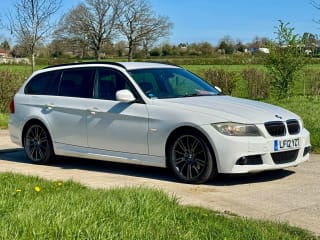 WHITE 2012 BMW 320I SPORT PLUS EDITION AUTO - Photo 1