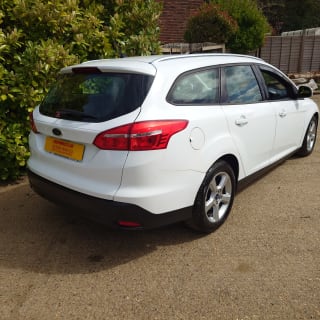 WHITE 2015 FORD FOCUS STYLE TDCI - Photo 6
