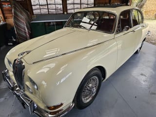 CREAM 1967 JAGUAR 3.4 S TYPE - Photo 13