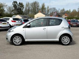 SILVER 2010 TOYOTA AYGO PLATINUM VVT-I - Photo 14