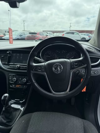WHITE 2017 VAUXHALL MOKKA X ACTIVE S/S - Photo 15