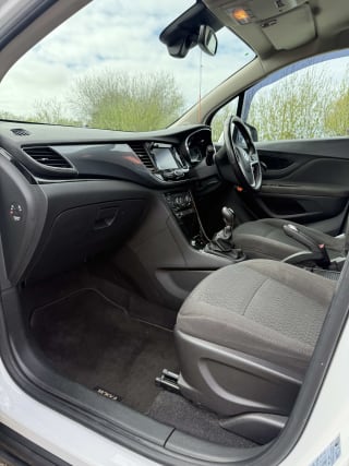WHITE 2017 VAUXHALL MOKKA X ACTIVE S/S - Photo 21