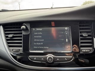 WHITE 2017 VAUXHALL MOKKA X ACTIVE S/S - Photo 30
