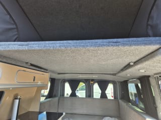 GREY 2024 RENAULT TRAFIC LL30 EXTRA SPRT BLU DCI  4 Berth  Camper van - Imaging+