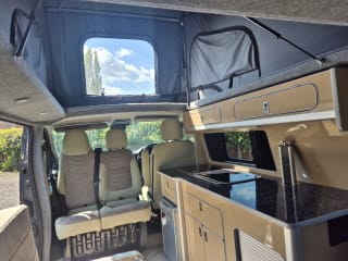GREY 2024 RENAULT TRAFIC LL30 EXTRA SPRT BLU DCI  4 Berth  Camper van - Imaging+