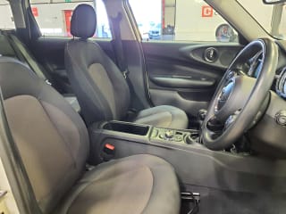 WHITE 2018 MINI CLUBMAN ONE - Photo 6