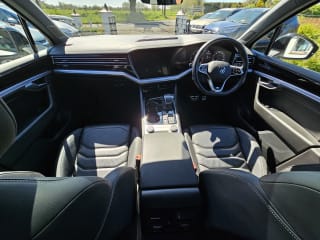 WHITE 2023 VOLKSWAGEN TOUAREG V6 BLACK EDITION TDI A - Photo 17