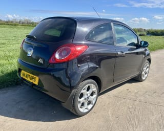 BLACK 2013 FORD KA TITANIUM - Mobile Upload