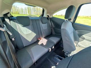 BLACK 2013 FORD KA TITANIUM - Mobile Upload