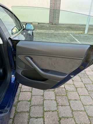 BLUE 2021 TESLA MODEL 3 STANDARD RANGE + - Mobile Upload