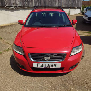 RED 2011 VOLVO V50 AUTHORITIES D3 AUTO - Photo 2