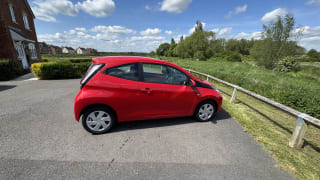 RED 2017 TOYOTA AYGO X-PLAY VVT-I - Mobile Upload