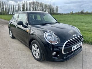BLACK 2016 MINI ONE D - Mobile Upload
