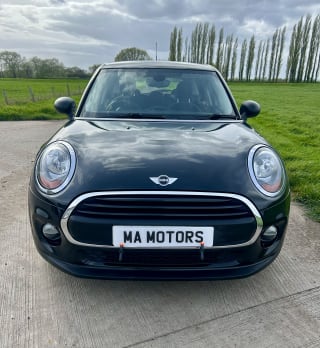 BLACK 2016 MINI ONE D - Mobile Upload
