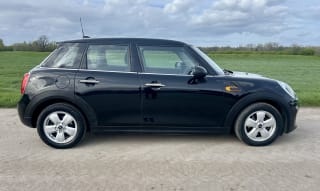 BLACK 2016 MINI ONE D - Mobile Upload