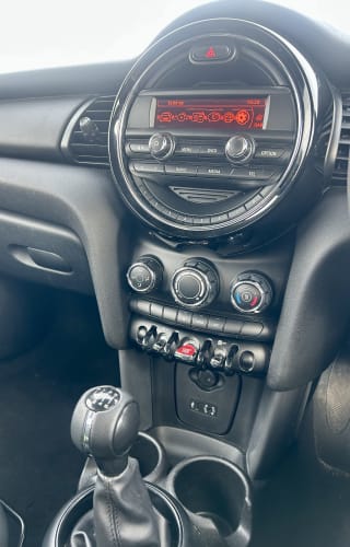 BLACK 2016 MINI ONE D - Mobile Upload