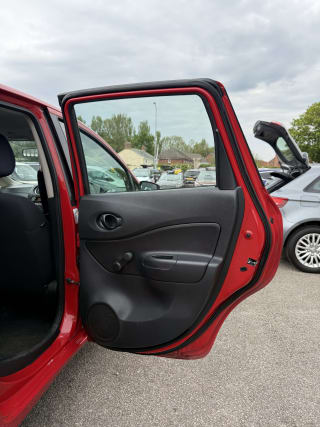 RED 2016 NISSAN NOTE VISIA - Photo 29
