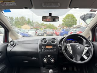 Interior dashboard and seating of Nissan Note Visia