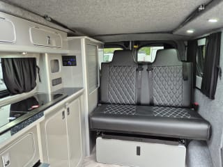 WHITE 2023 RENAULT TRAFIC SL28 B-NESS + BLUE DCI  4  Berth  Camper van - Imaging+