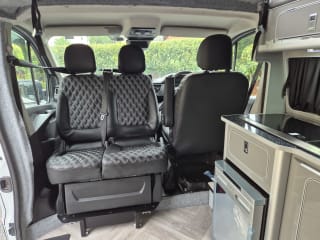 WHITE 2023 RENAULT TRAFIC SL28 B-NESS + BLUE DCI  4  Berth  Camper van - Imaging+