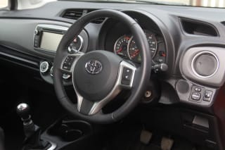RED 2013 TOYOTA YARIS TR VVT-I - Photo 4