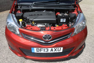 RED 2013 TOYOTA YARIS TR VVT-I - Photo 13