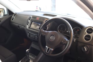 WHITE 2011 VOLKSWAGEN TIGUAN MATCH TDI 4MOT S-A - Photo 25
