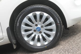 WHITE 2014 FORD KA ZETEC - Photo 26