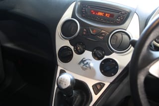 WHITE 2014 FORD KA ZETEC - Photo 9