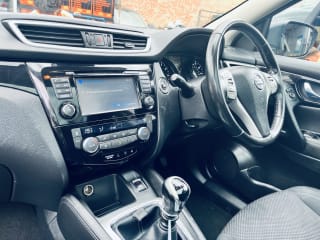 RED 2016 NISSAN QASHQAI N-TEC + DIG-T - Photo 10
